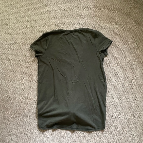 Lululemon split front love tee - Picture 5 of 5